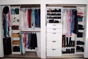How to organize a closet