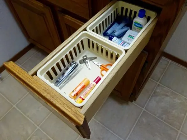 Bathroom storage baskets