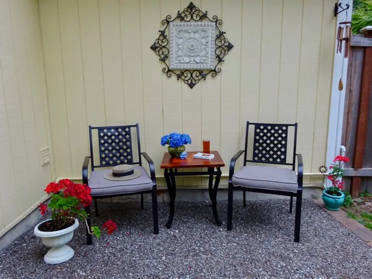 Outdoor seating area with table and chairs