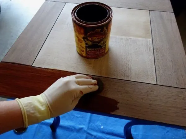 Stain a wood table