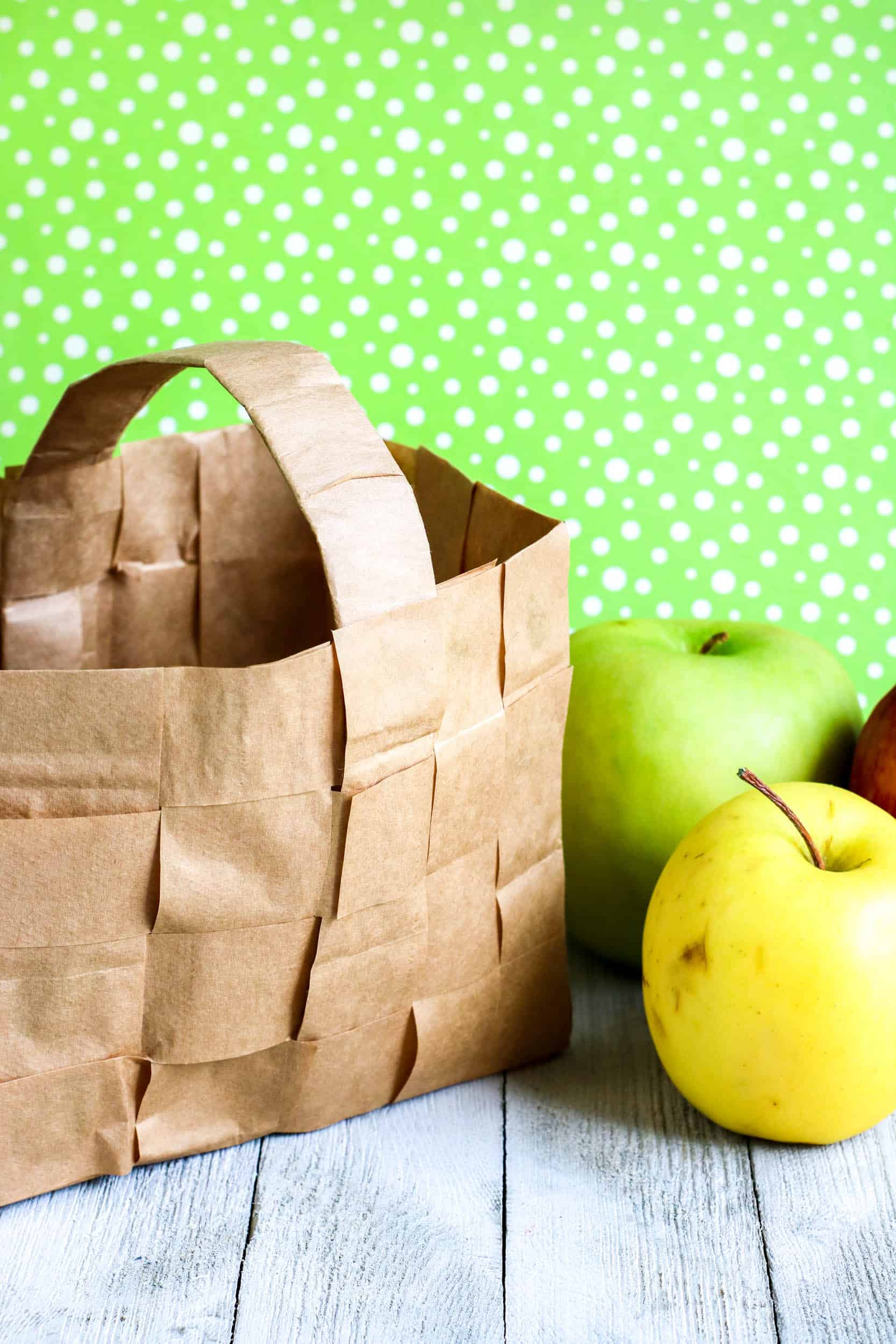 Paper Basket Weaving Single Girl's DIY