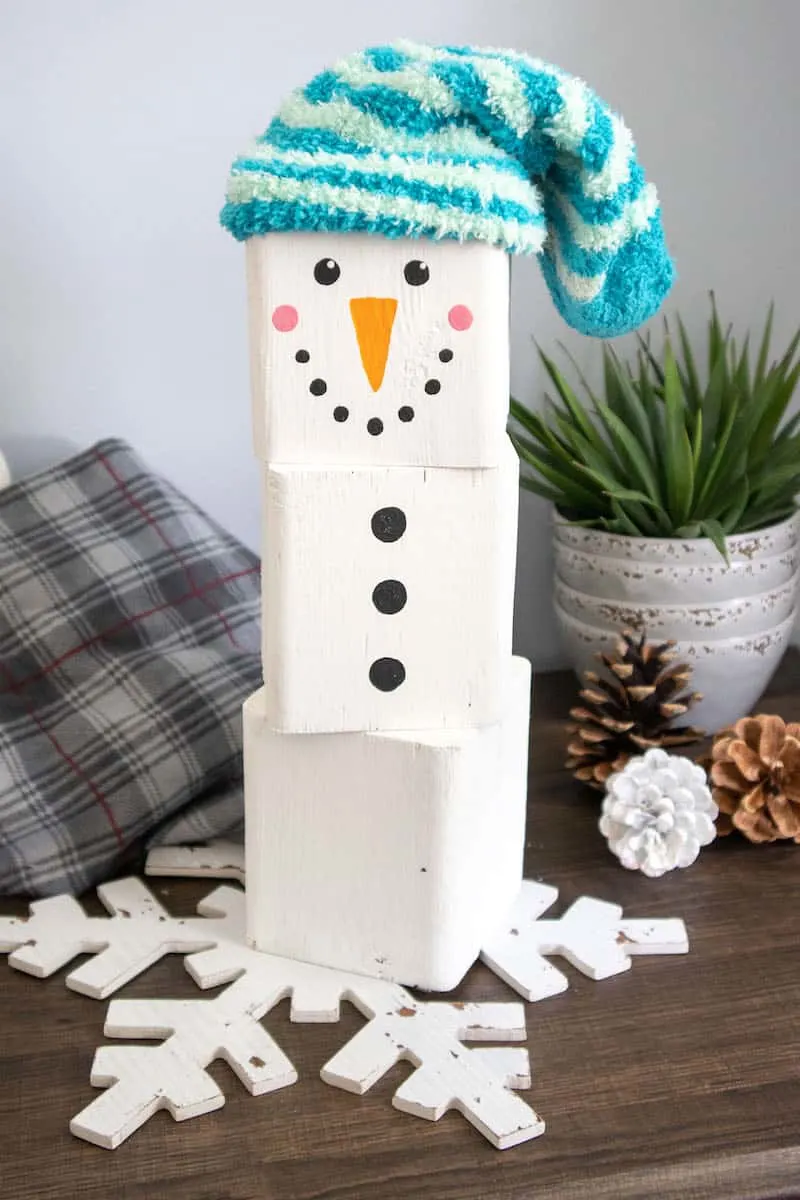 Wood Block Snowman Craft - The Best Christmas Craft this Season - Easy  Peasy and Fun