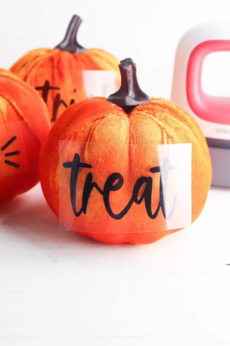 cricut vinyl letters transfer to plush pumpkin