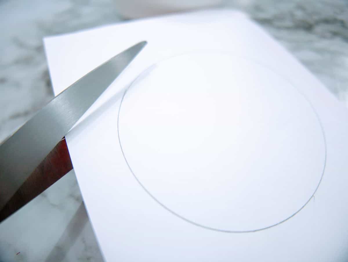 Cutting Out Paper Circle