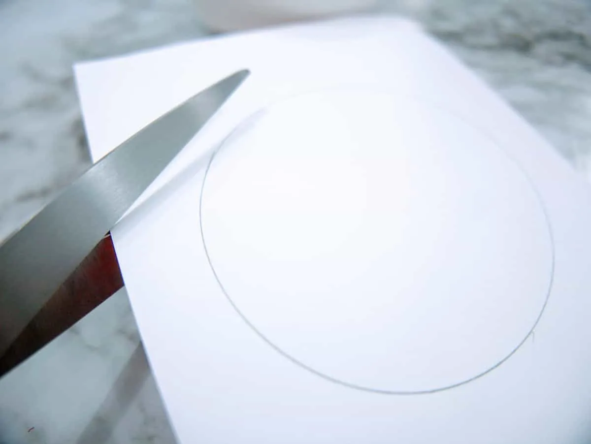 Cutting Out Paper Circle