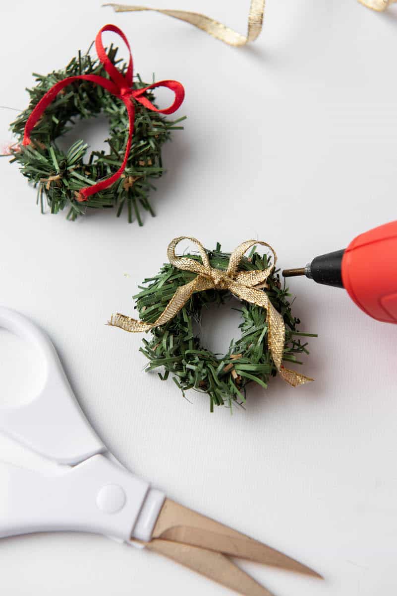 small wreath crafts with bows