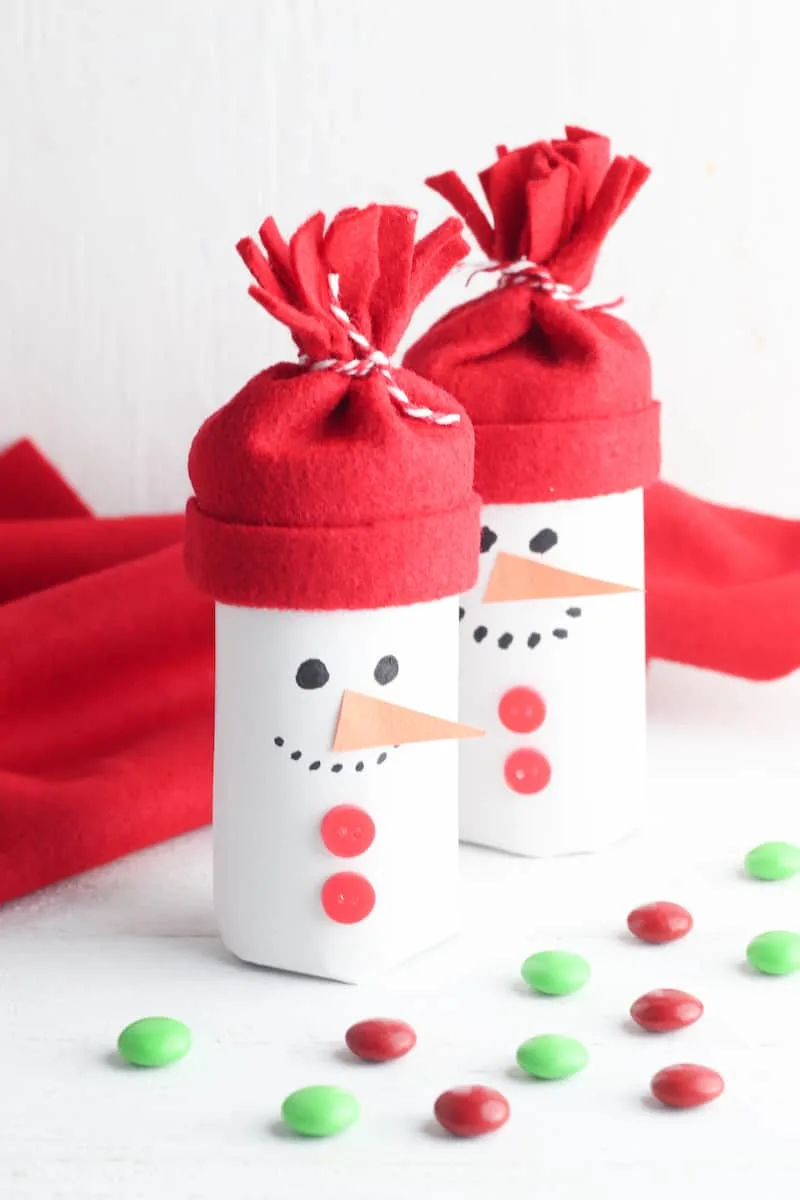 How-to Craft a Toilet Paper Roll Snowman