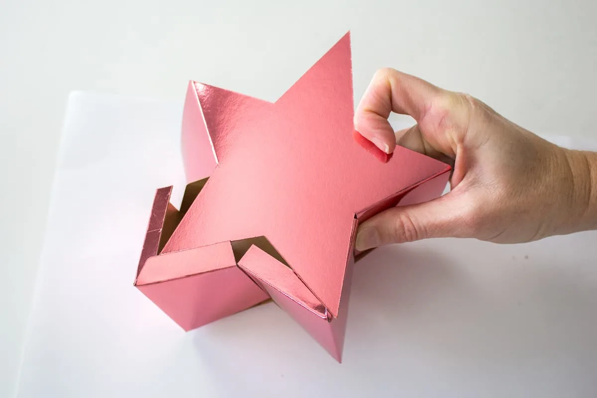 Assembling DIY Holiday Star Gift Box