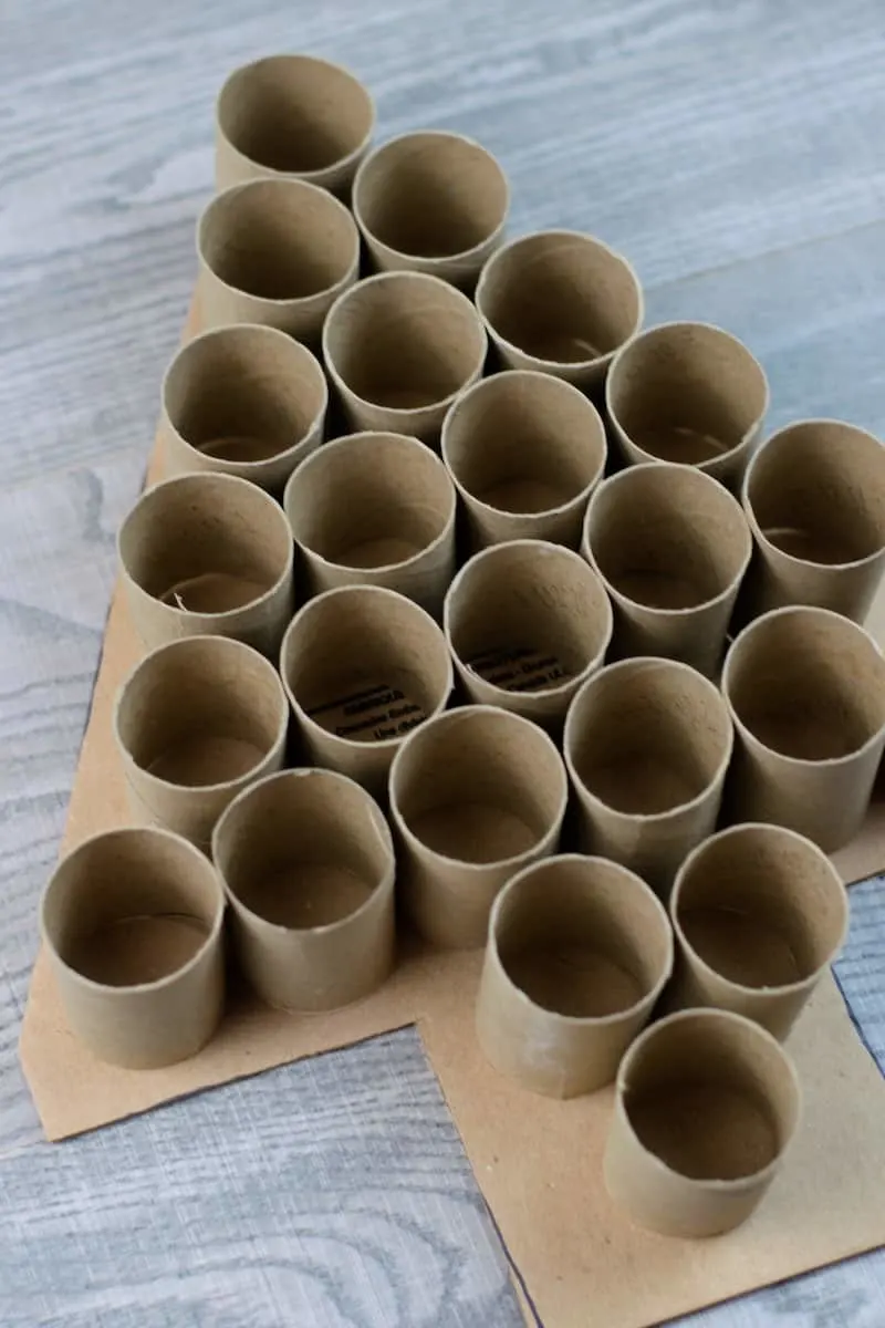 paper rolls in shape of Christmas tree