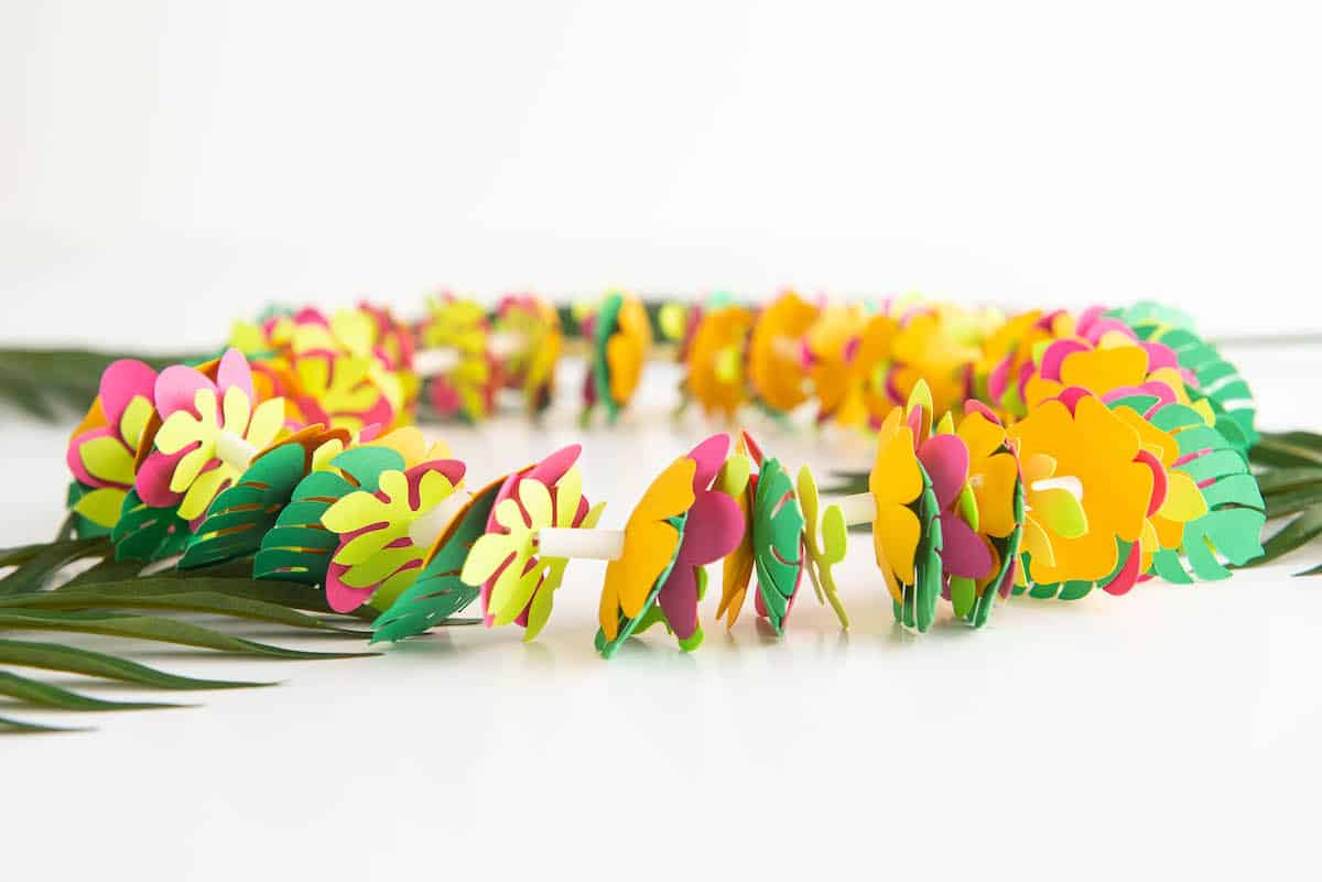 Fashion Charming Gardenia Hawaiian Leis for Women Hula Performance Necklace  2023 New Design Flower Wreath Elegant Hawaii Garland - AliExpress
