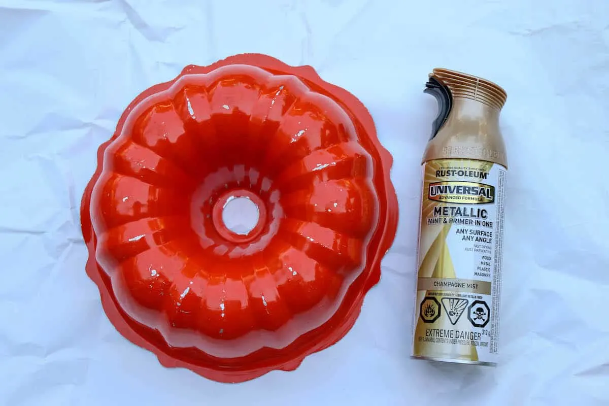 DIY Autumn Bundt Pan and Spray Paint for Wreath