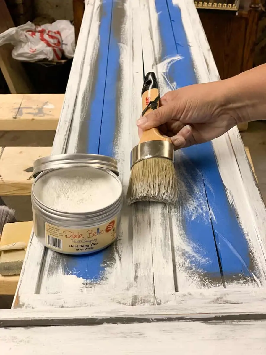Painting distressed furniture with white wax