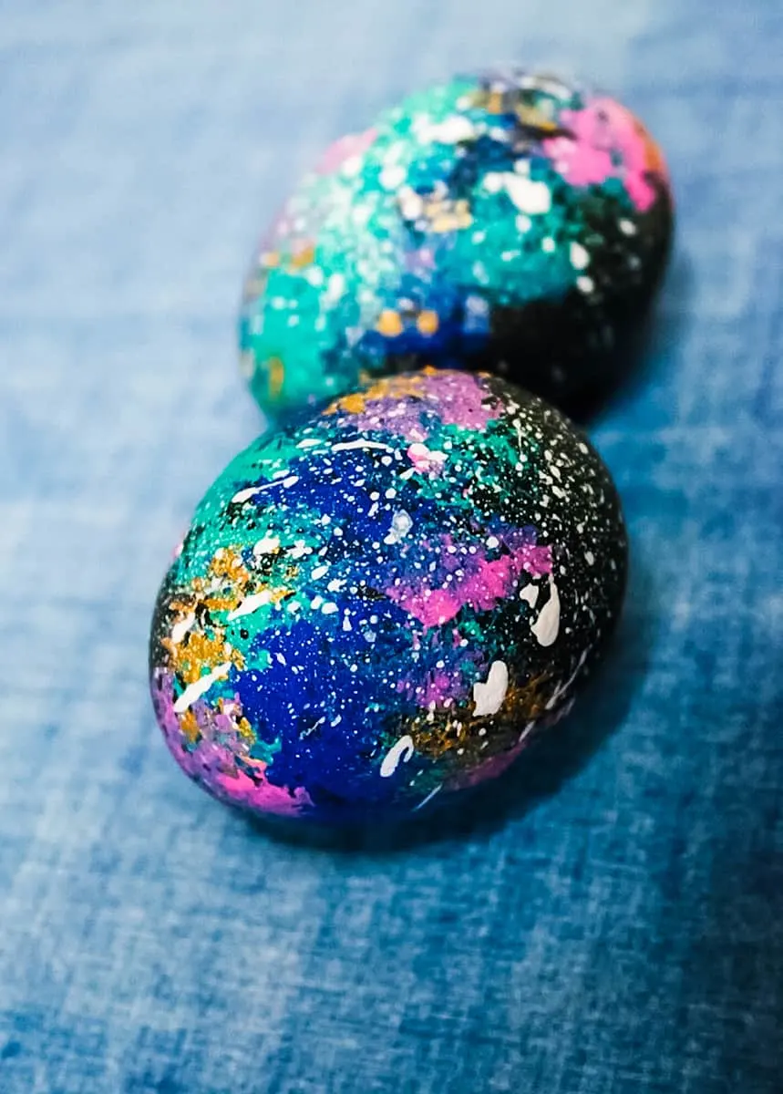 DIY Galaxy Easter Eggs (2 Ways) Single Girl's DIY