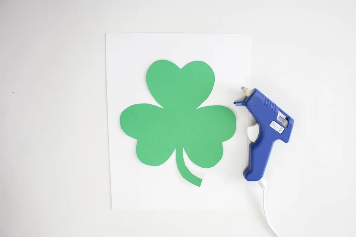 St Patricks Day Shamrock Step 3