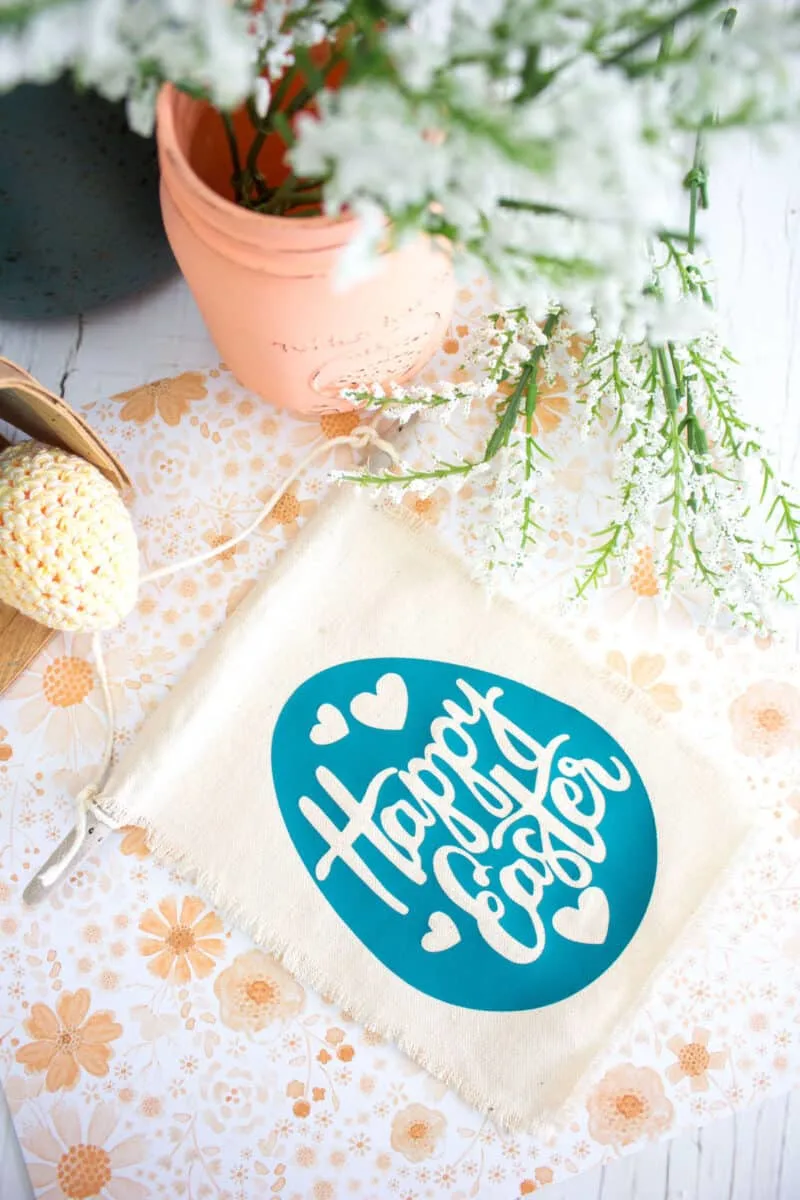 Easter Banner on table with flowers and egg