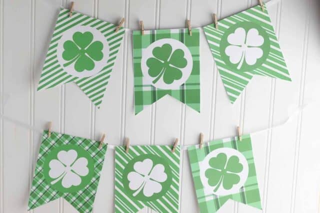 Free Printable St. Patrick's Day Banner - Single Girl's DIY