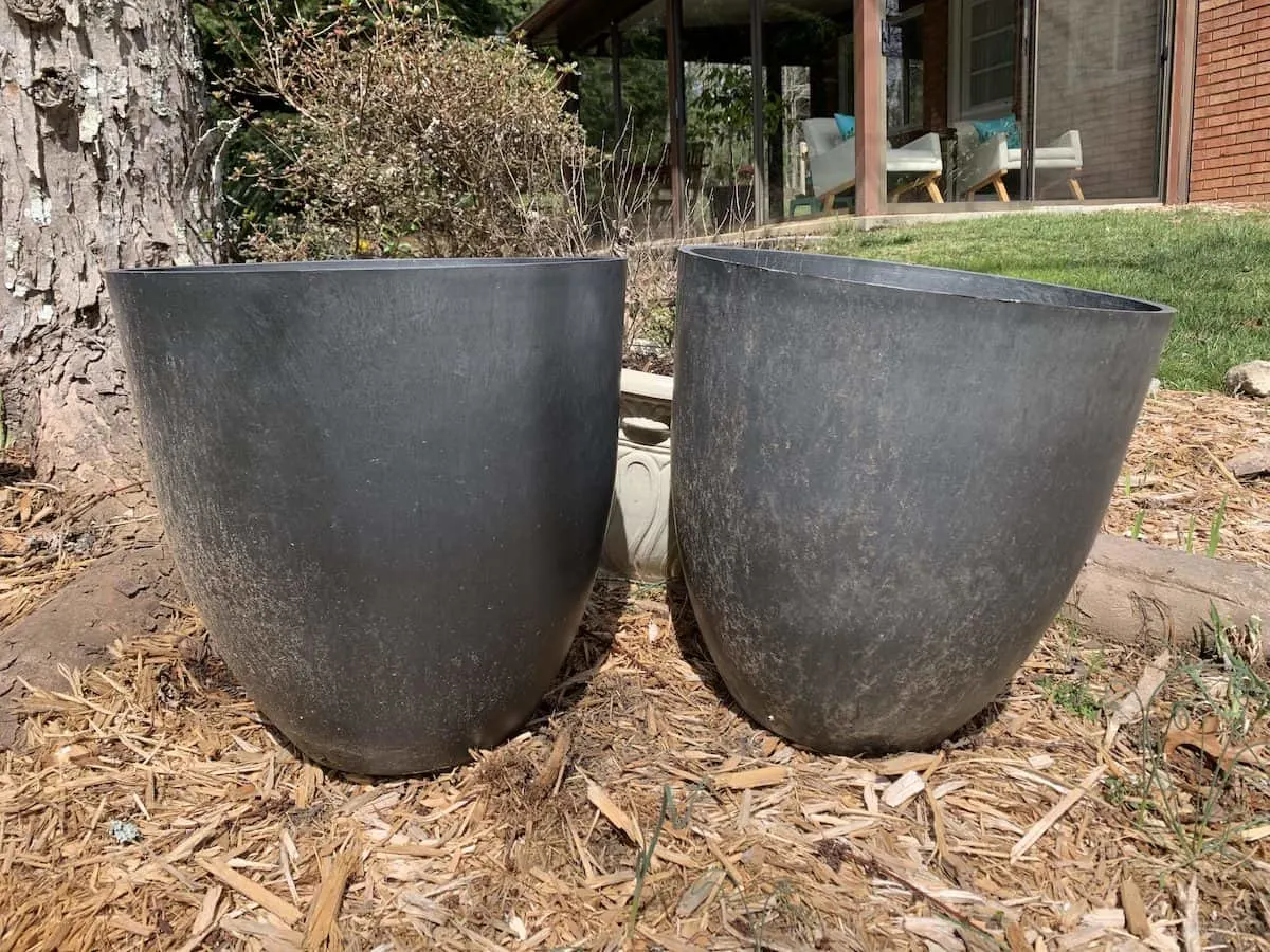 https://singlegirlsdiy.com/wp-content/uploads/2021/03/large-brown-pots-from-thrift-store.jpg.webp