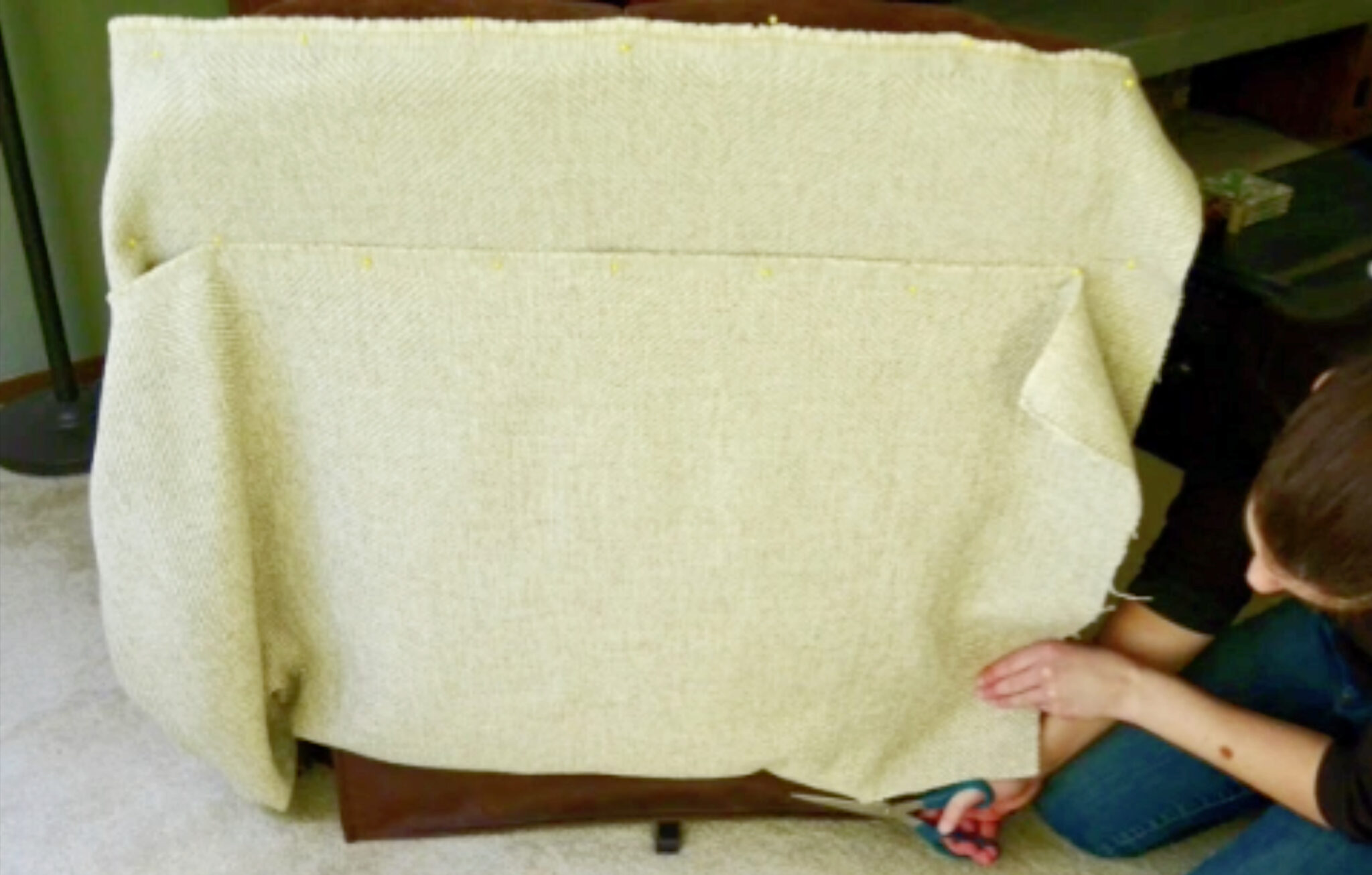 How to Make a Fabric Slip Cover for a Chair Single Girl's DIY