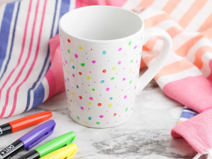 easy washable DIY Sharpie Mug with colored markers