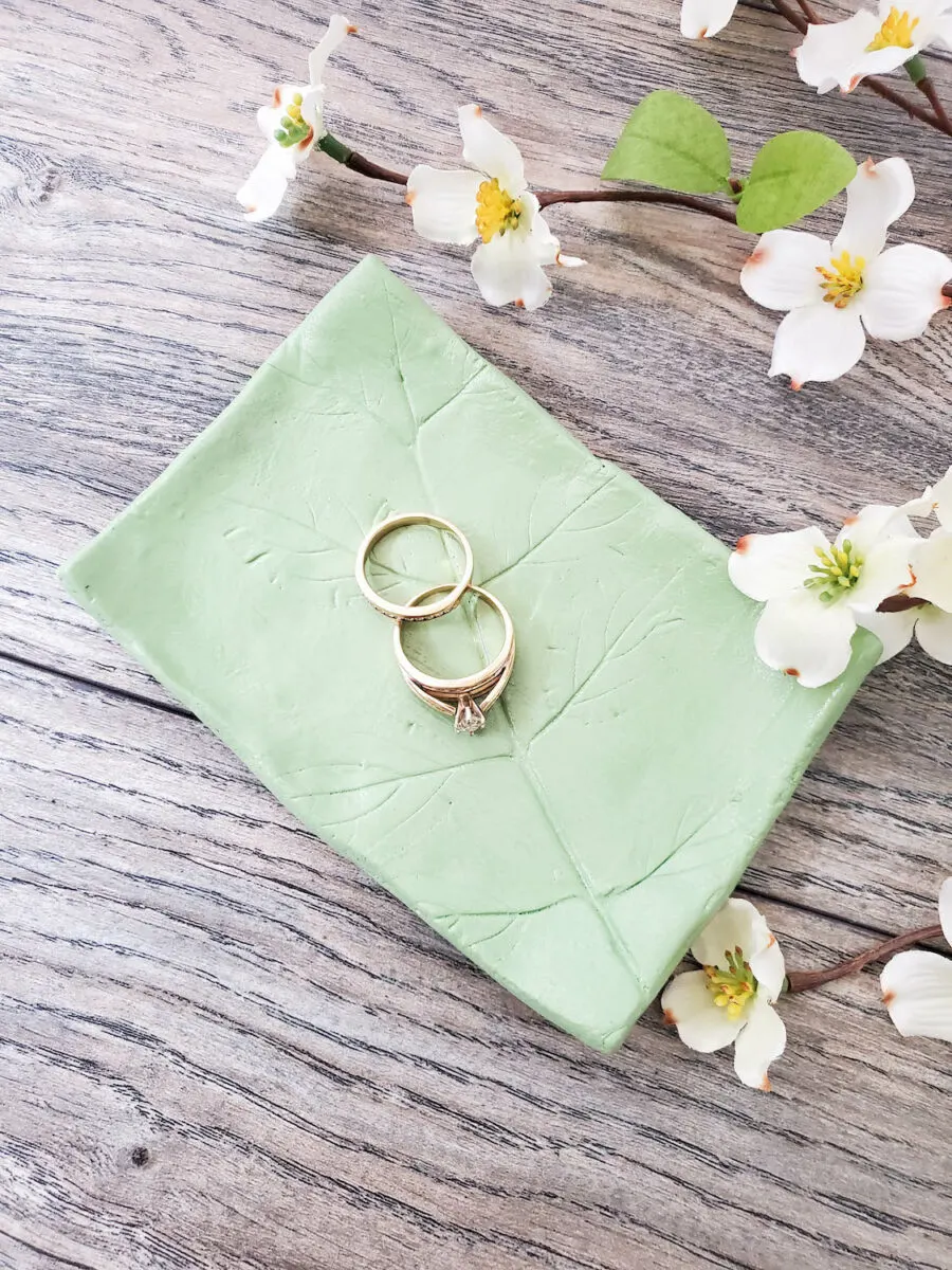 diy ring holder made from clay