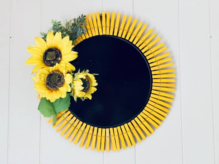 sunflower wreath with clothespins
