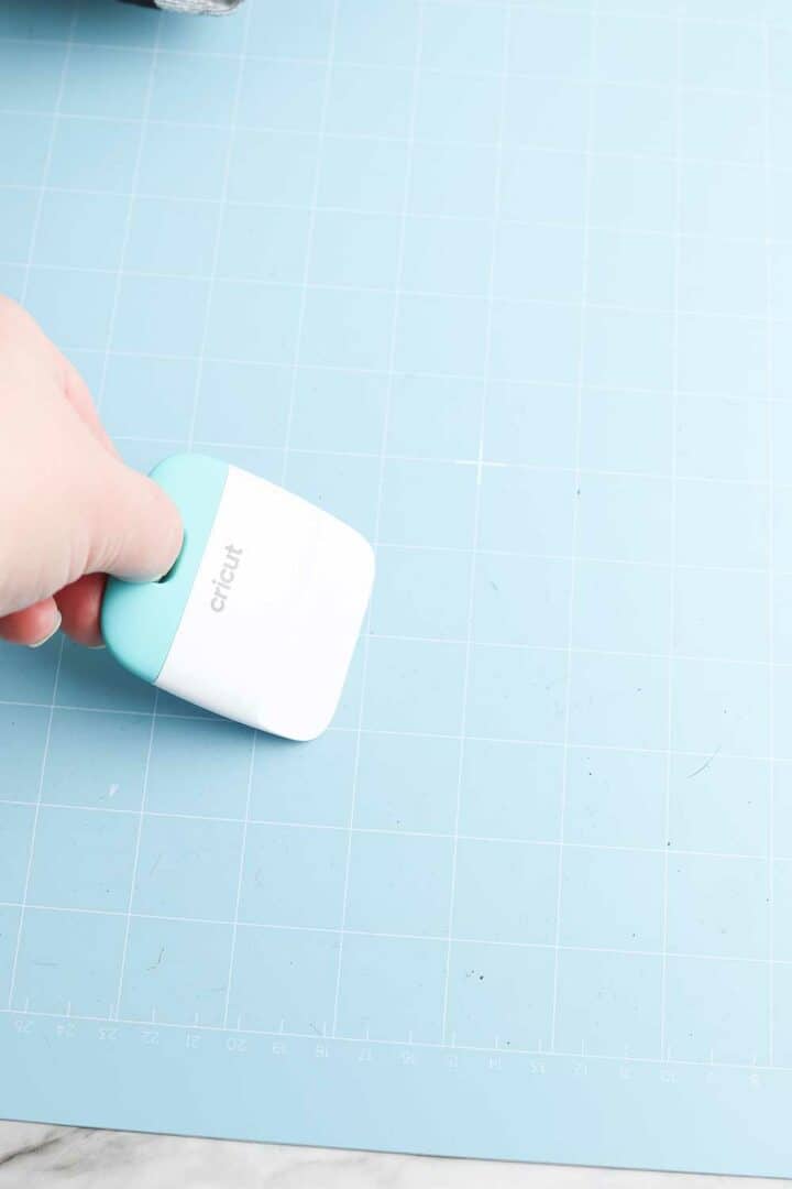 How to Clean a Cricut Mat (And Make it Sticky Again) Single Girl's DIY
