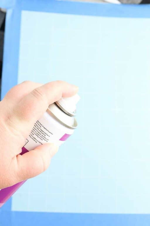 How to Clean a Cricut Mat (And Make it Sticky Again) - Single Girl's DIY