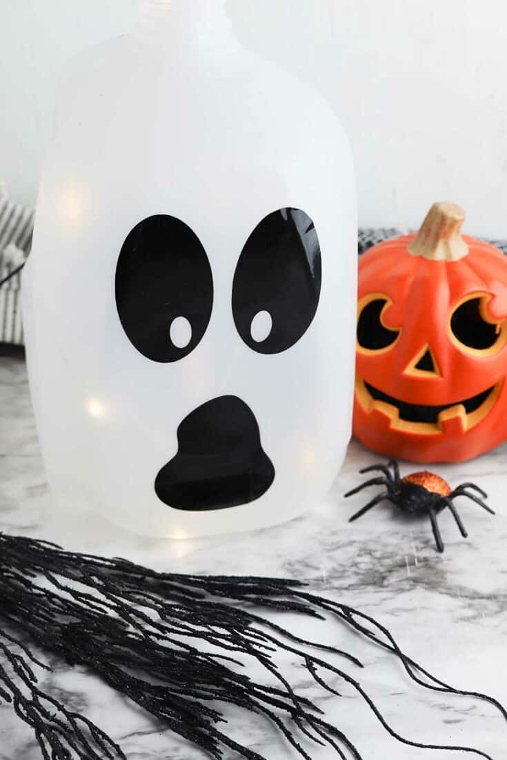 Easy Milk Jug Ghosts and Plastic Bottle Ghouls Single Girl's DIY