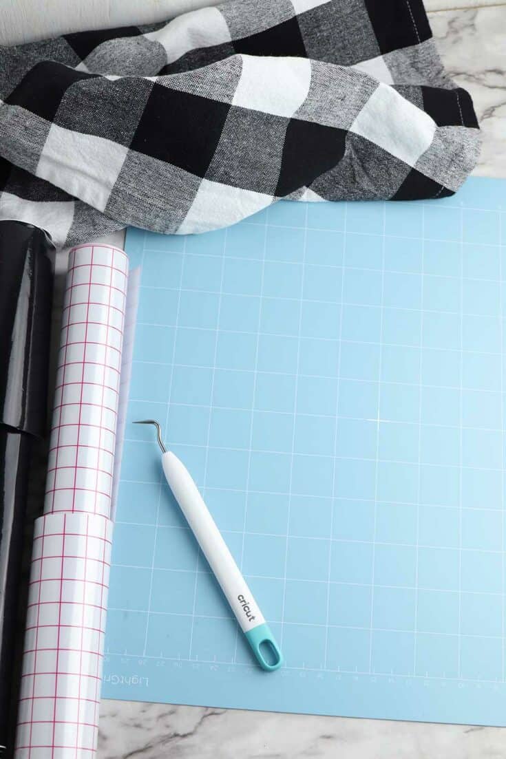 How to Clean a Cricut Mat (And Make it Sticky Again) Single Girl's DIY
