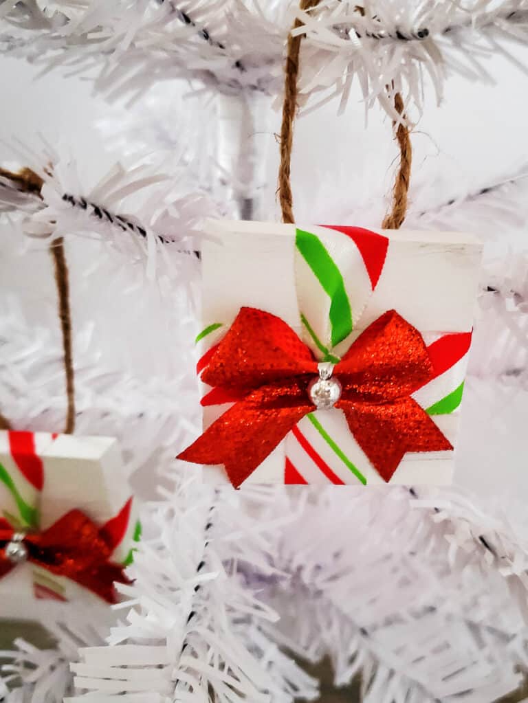 Christmas ornaments made from Jenga blocks