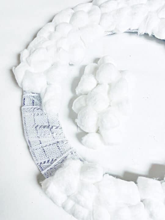 Winter Cotton Ball Wreath Single Girl's DIY