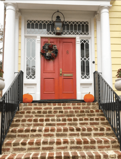 Southern Style Front Door Decor Ideas From Charleston, SC - Single Girl ...