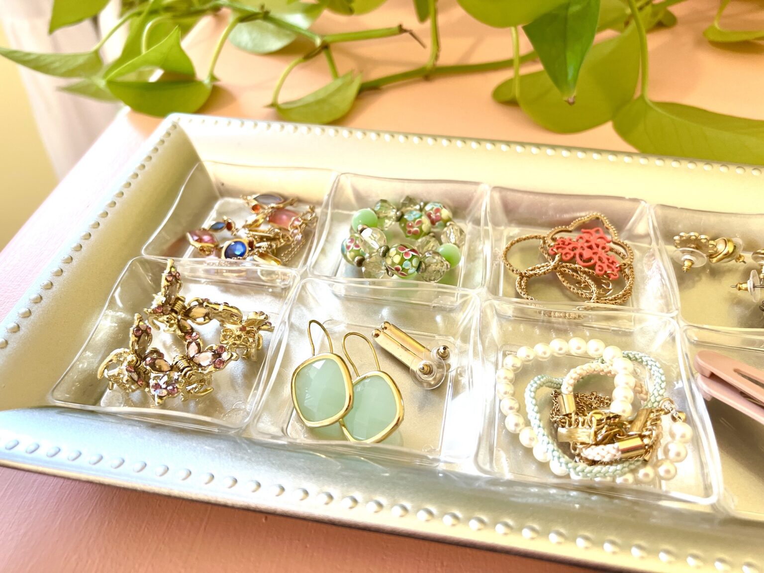 Best Ways to Store Jewelry Creative and Clever Single Girl's DIY
