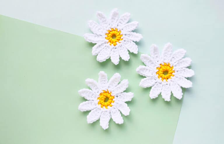 pretty handmade daisy flowers made from yarn