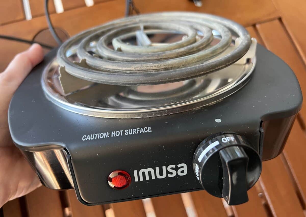 https://singlegirlsdiy.com/wp-content/uploads/2022/02/IMUSA-Portable-Electric-Burner-for-Countertop-1200x850.jpeg