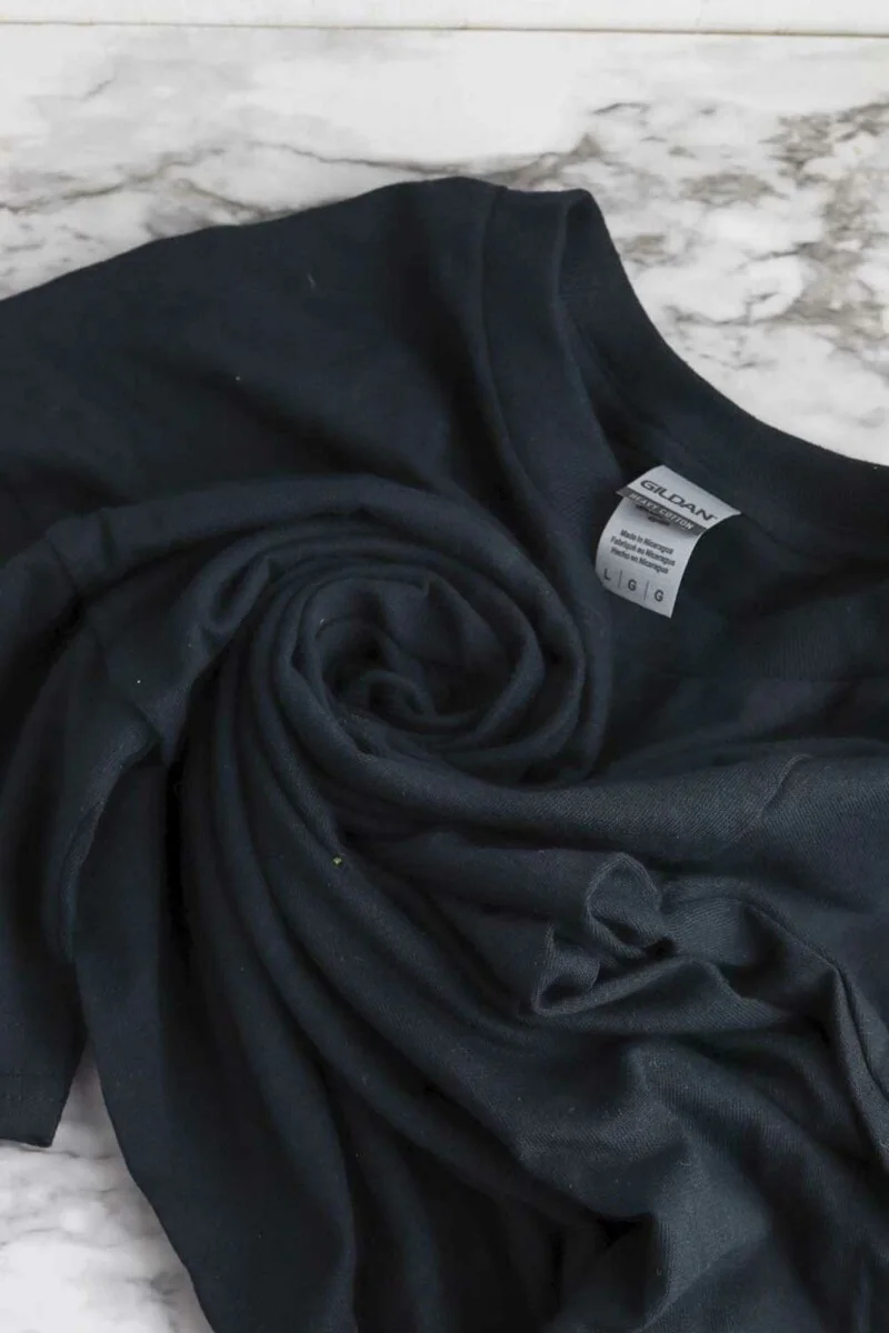 How to Bleach Tie Dye a Shirt - Single Girl's DIY