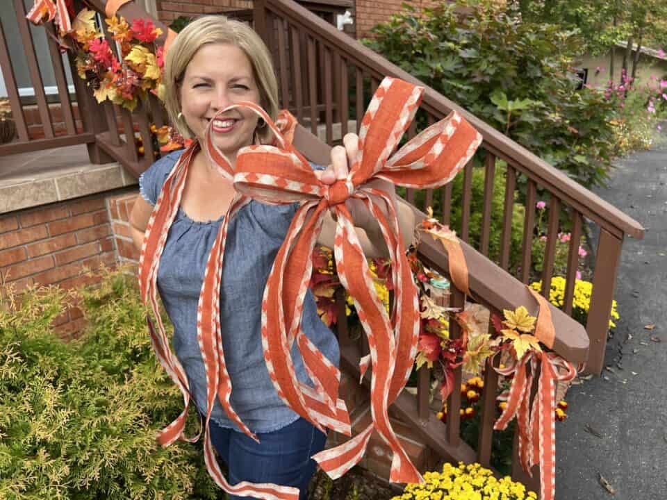 How to Make a Bow with Wired Ribbon (The Easy Way) - Single Girl's DIY