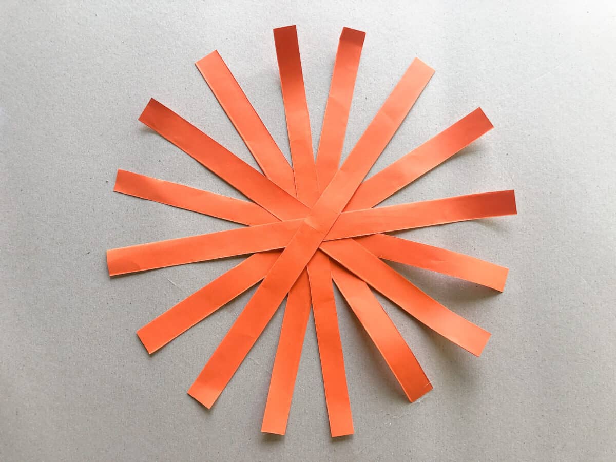 Easy Paper Strip Pumpkin Craft - Single Girl's DIY