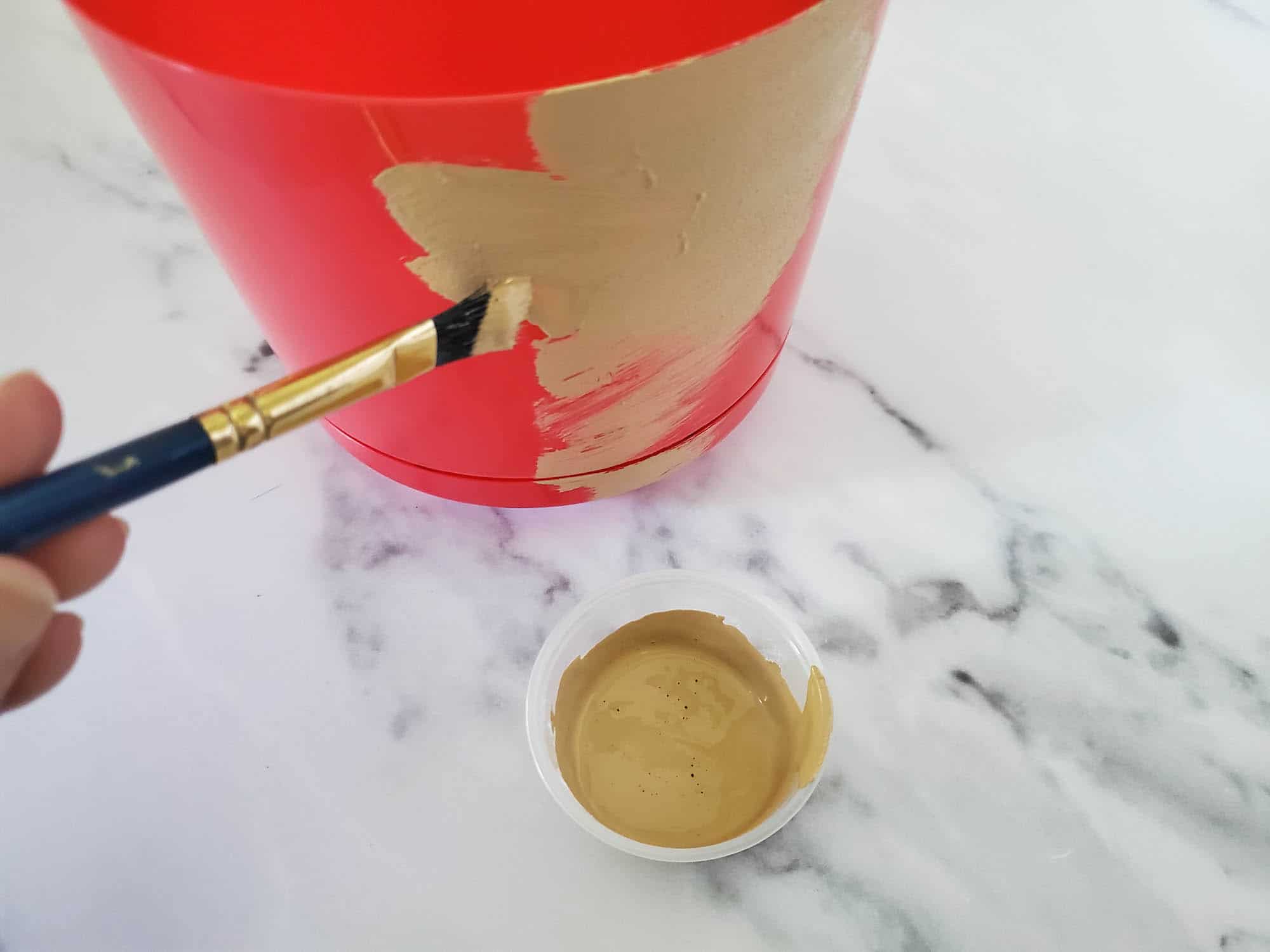 How to Make Faux Terra Cotta Pots (Dollar Tree DIY) Single Girl's DIY