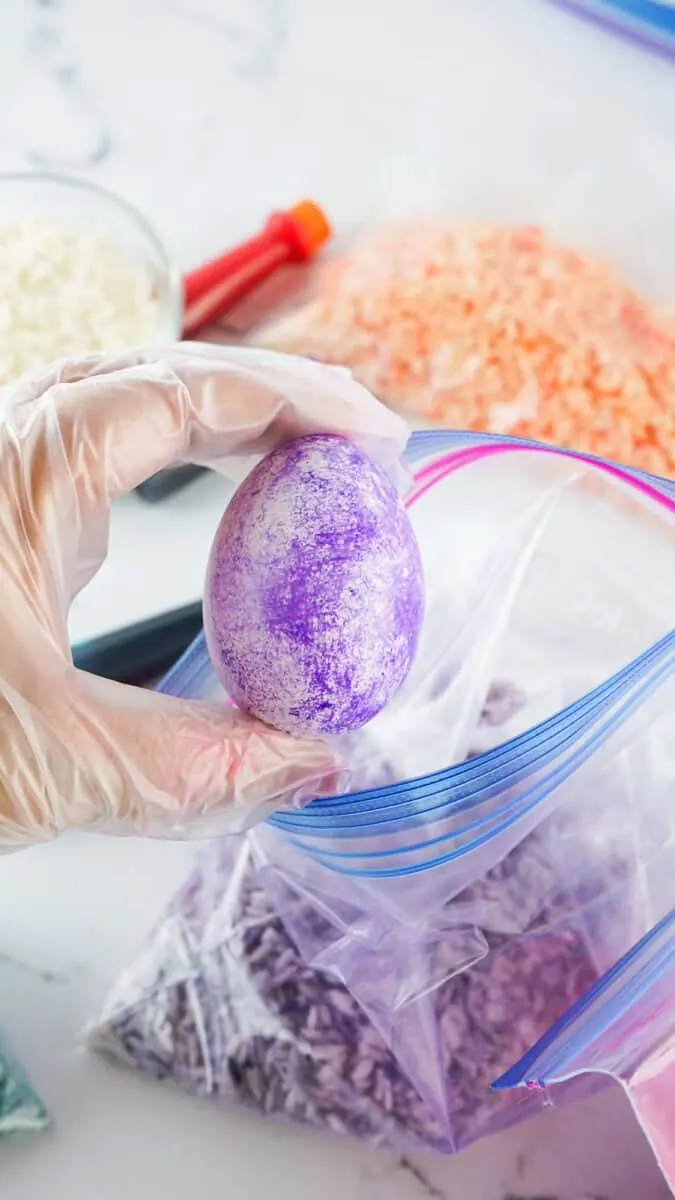 How to Dye Eggs with Rice: Speckled Coloring Method - Single Girl's DIY
