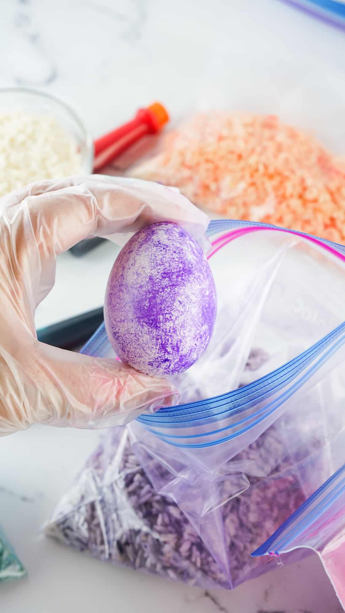 How to Dye Eggs with Rice Speckled Coloring Method Single Girl's DIY