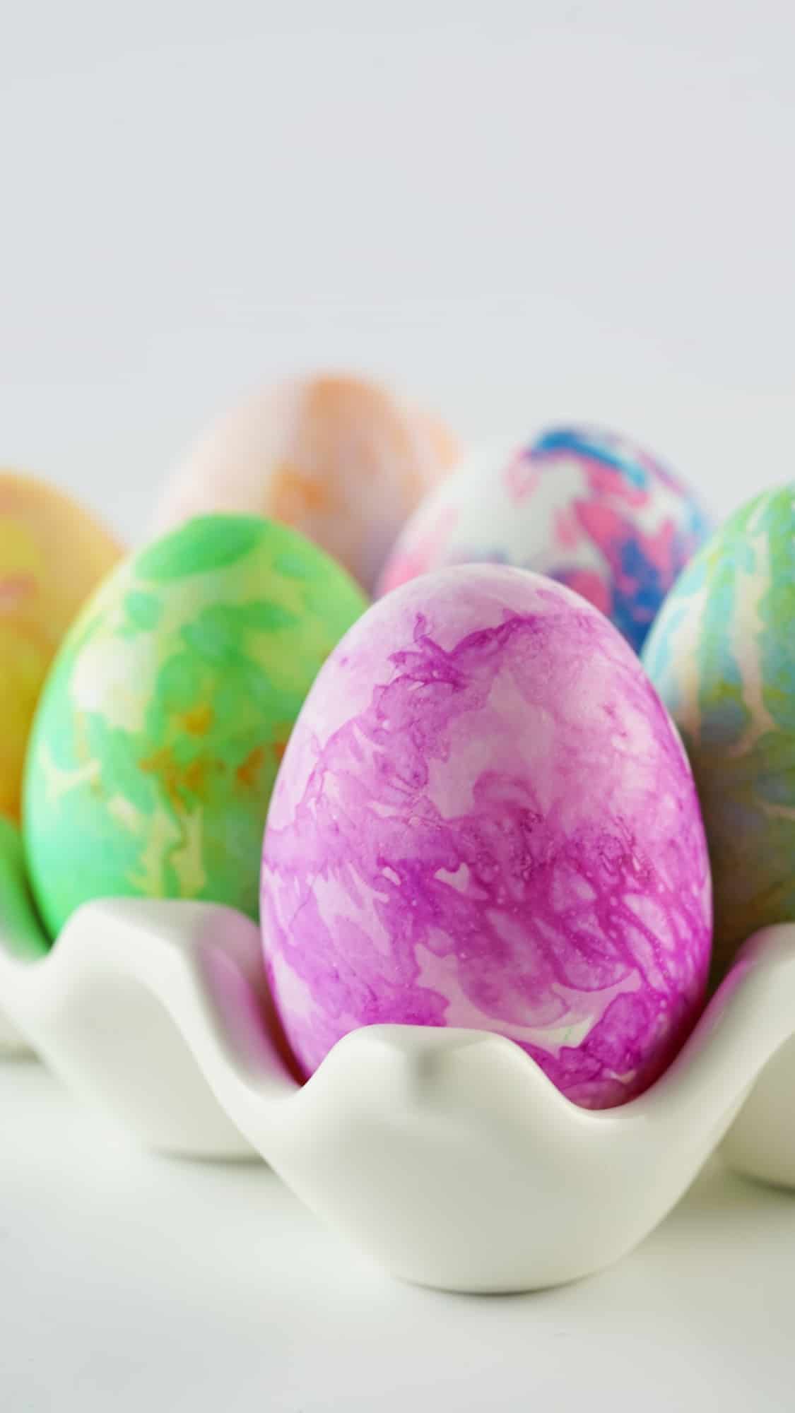 easy-tissue-paper-easter-eggs-how-to-color-without-food-dye-single