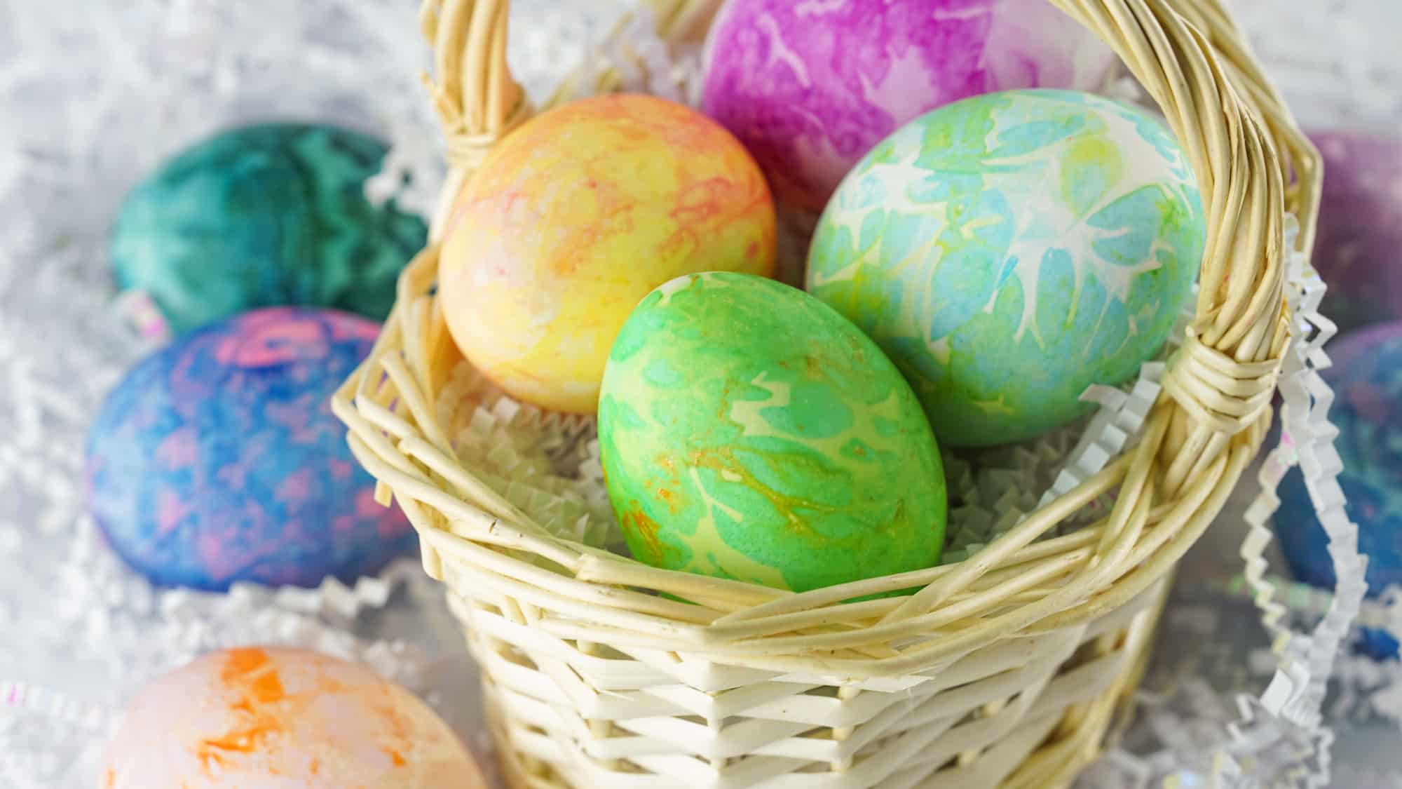 SPARKLY DIY GLITTER AND TISSUE PAPER EASTER EGGS