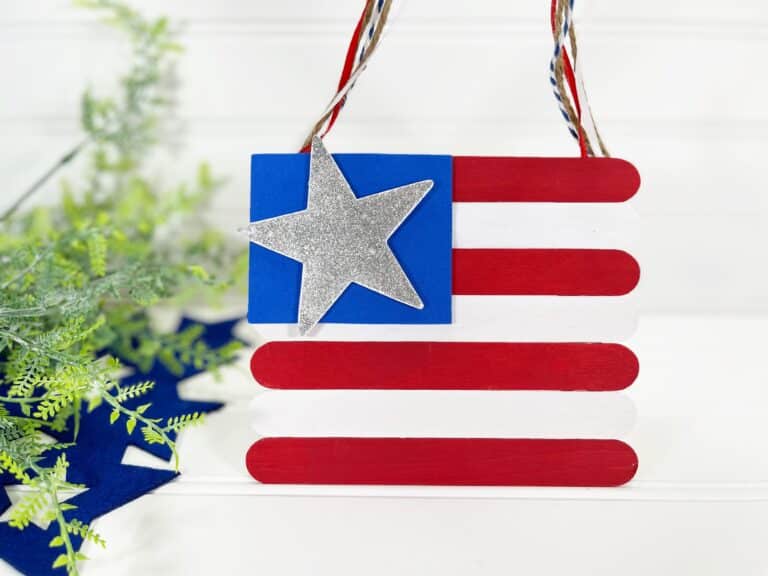 Easy Popsicle Stick Flag for 4th of July