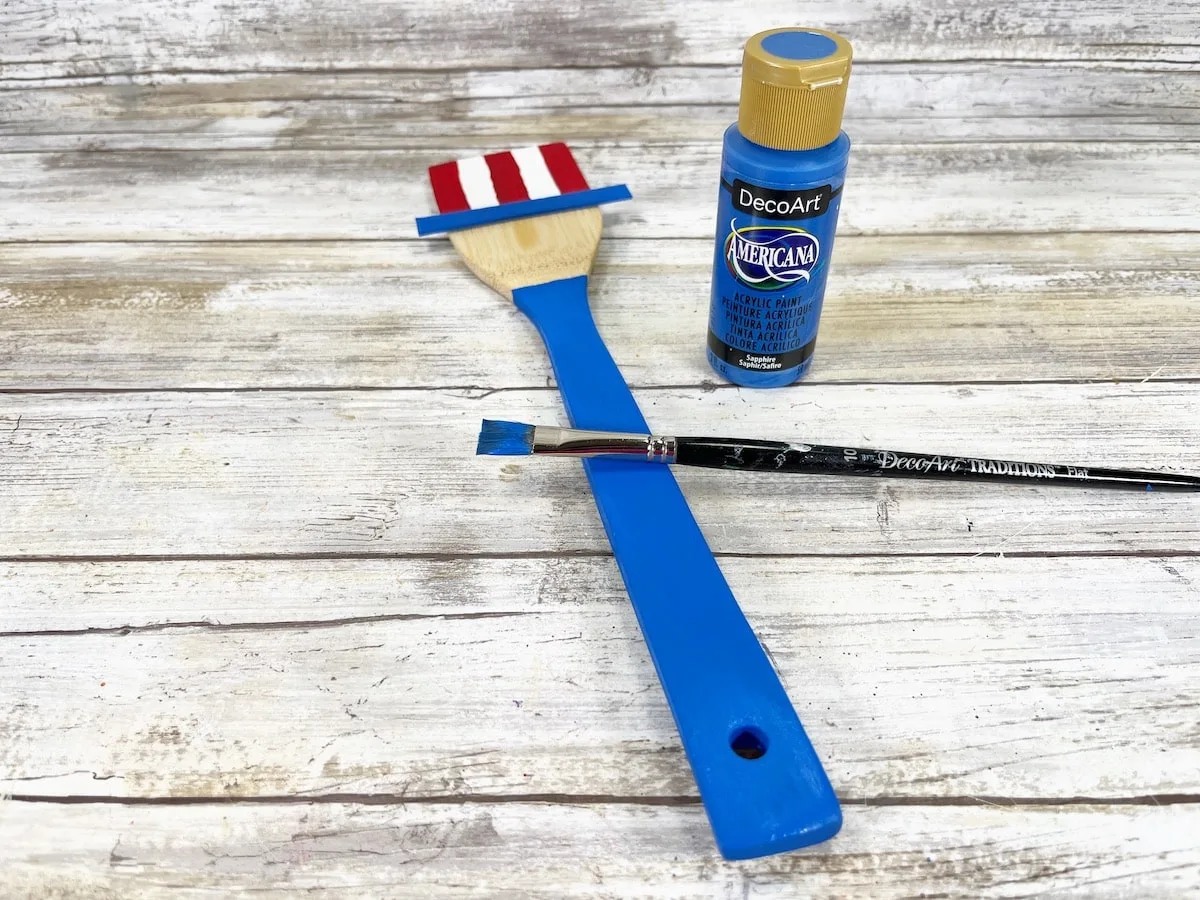 Wooden Spoon Uncle Sam Craft Step 4