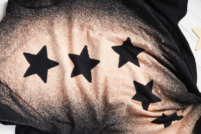 How to Spray Bleach a Shirt (4 Easy Steps)