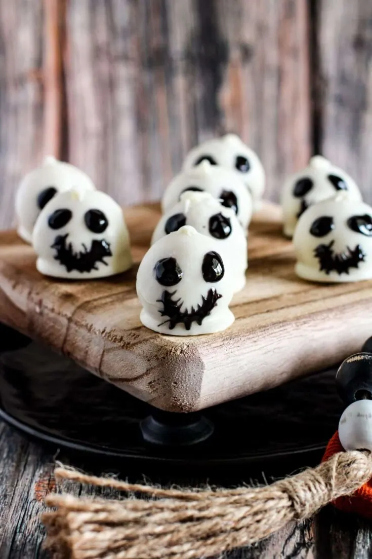 Jack Skellington Oreo Cookie Balls