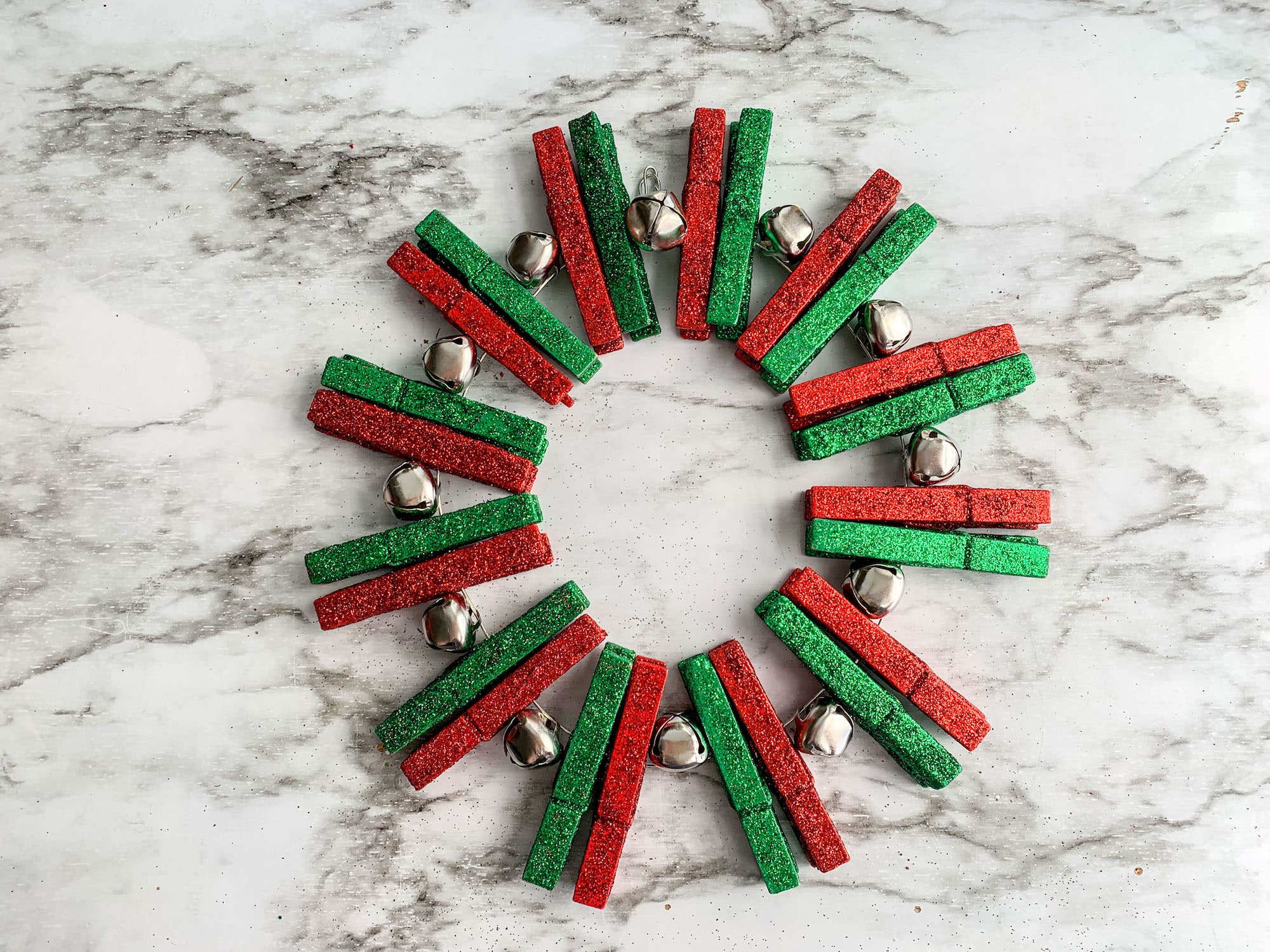 DIY Clothespin Advent Wreath (No Wreath Form Needed!) - Single Girl's DIY