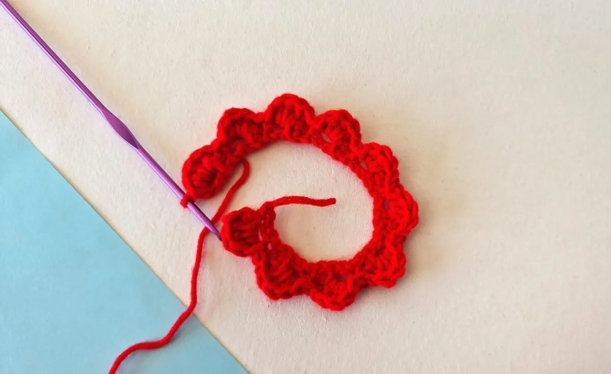 Crochet Rose Step 16