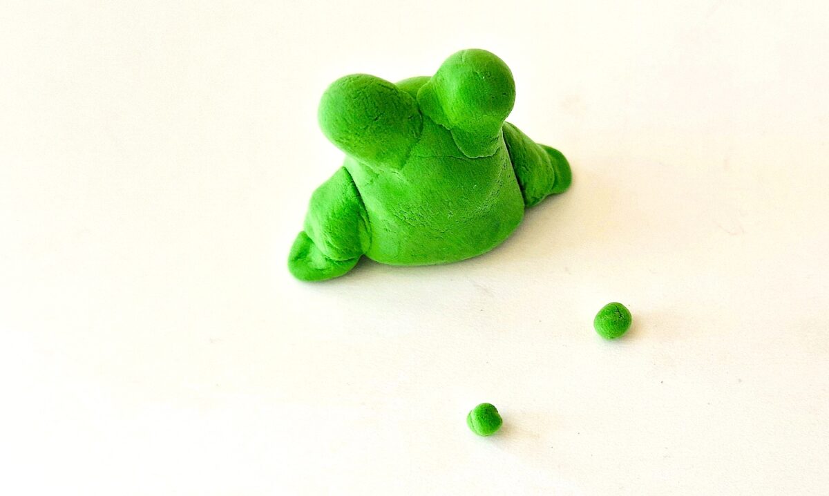Clay Frog Step 11